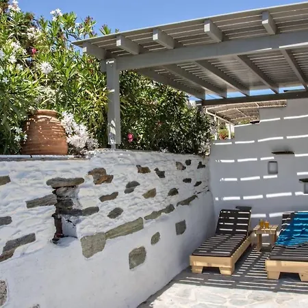 Beachside Agios Sostis * Agios Sostis (Tinos)