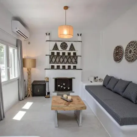 Beachside Agios Sostis