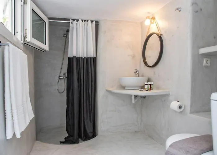 Beachside Agios Sostis